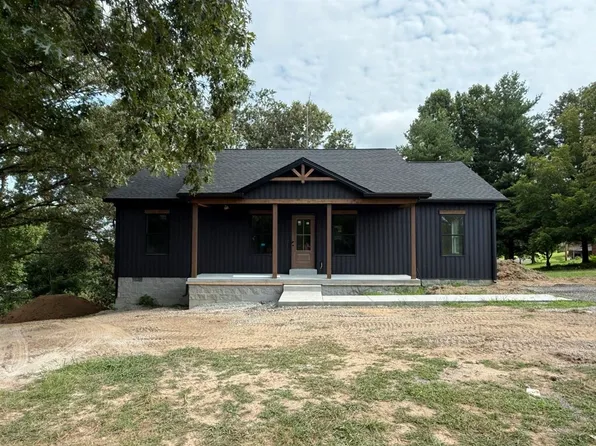 576 Maysville Rd, Scottsville, KY 42164