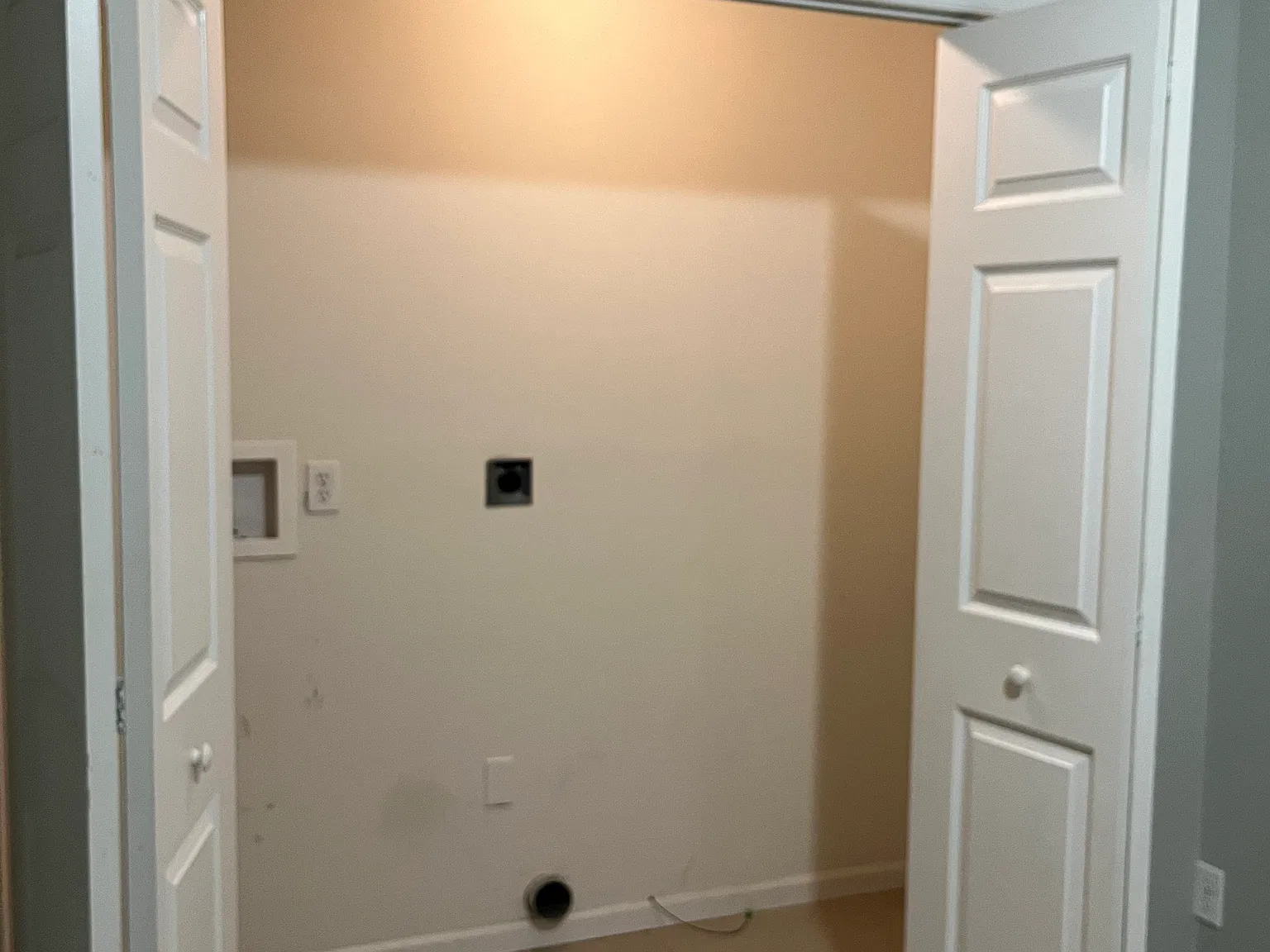 601 Carson St — Photo 3