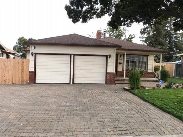 1st image of 2828 W De Ovan Ave