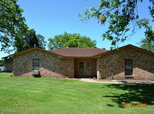 810 E Taylor Lake Cir, Livingston, TX 77351