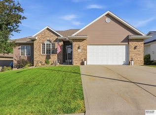 21114 McClellan Dr, Gretna, NE 68028