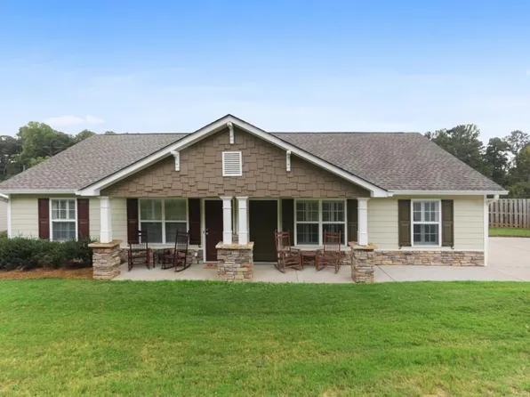 205 Victory Dr, Dallas, GA 30132