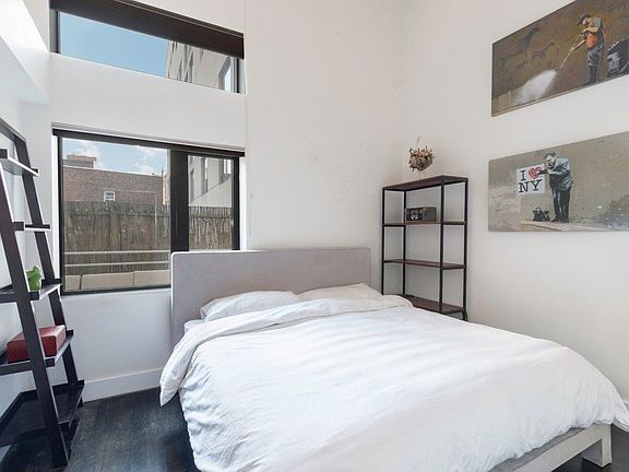 3rd image of 361 Carroll St APT 1C