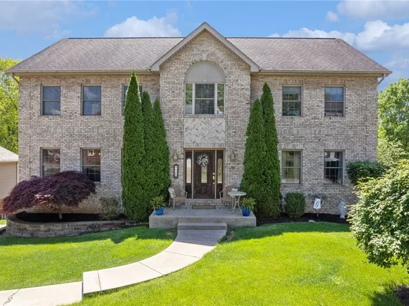 120 Carriage Dr, Plum, PA 15239