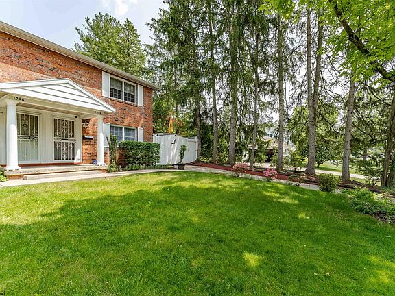 4th image of 1304 Heritage Pl