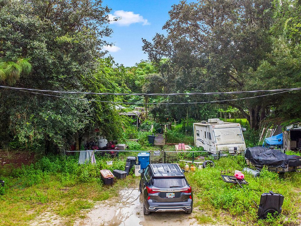 1st image of 365 Creek Ln