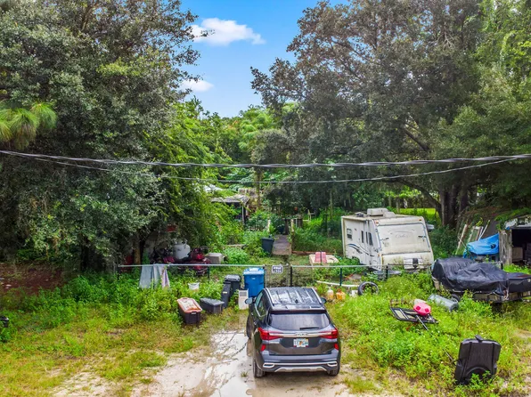 365 Creek Ln, Ormond Beach, FL 32174