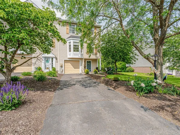 134 Westbrooke Ln, Coraopolis, PA 15108