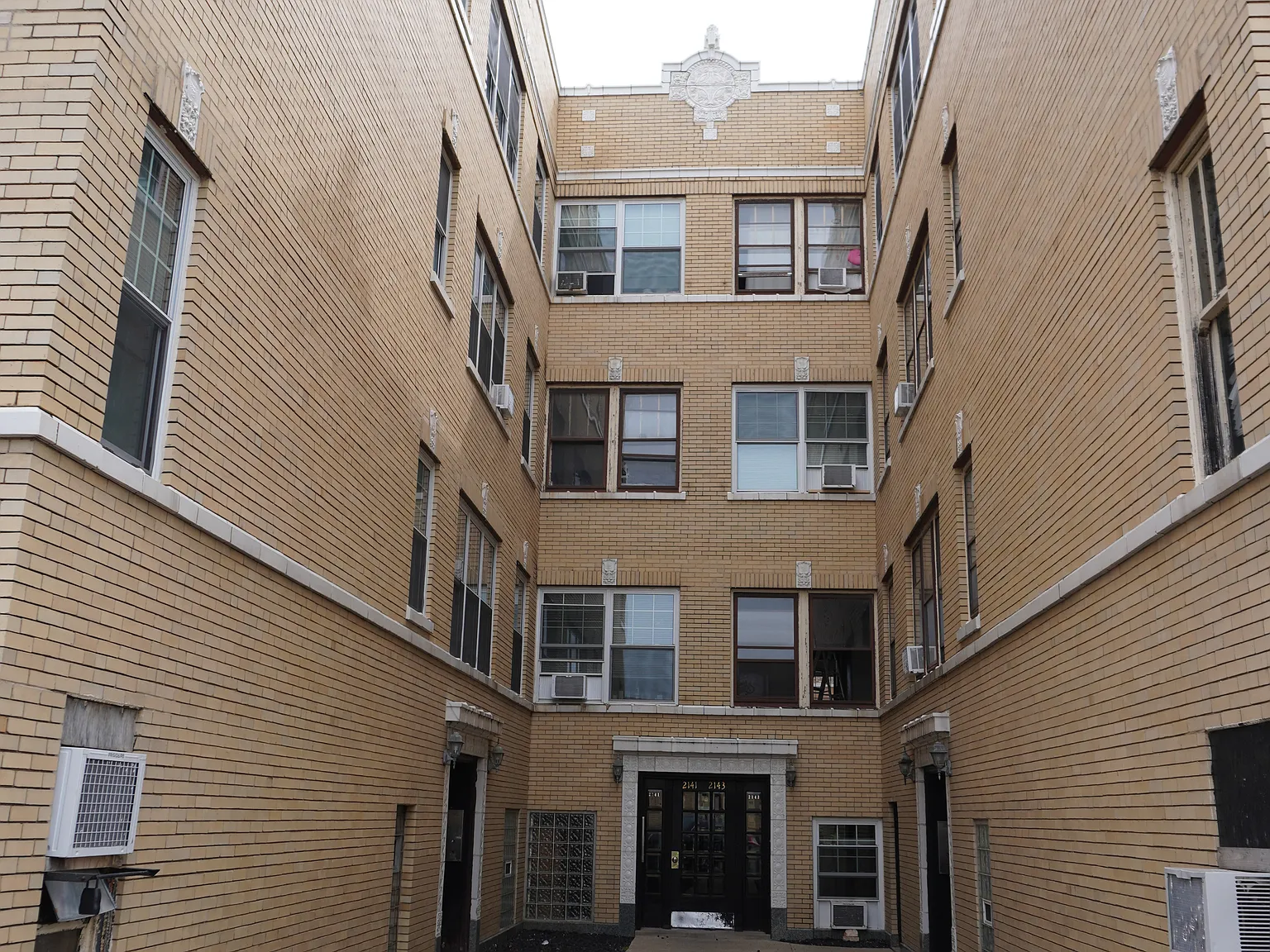 1 bed, 1.0 bath, 800 sqft, $1,225 — Photo 1