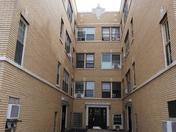 6318-24 W Cermak Rd, Berwyn, IL