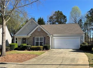 6530 Waveland Dr, Cumming, GA 30040