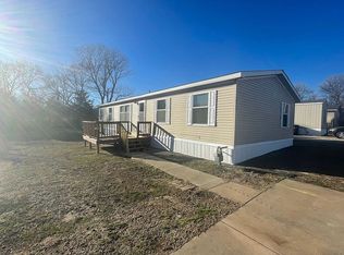 1713 N Ridgewood Dr, Augusta, KS 67010