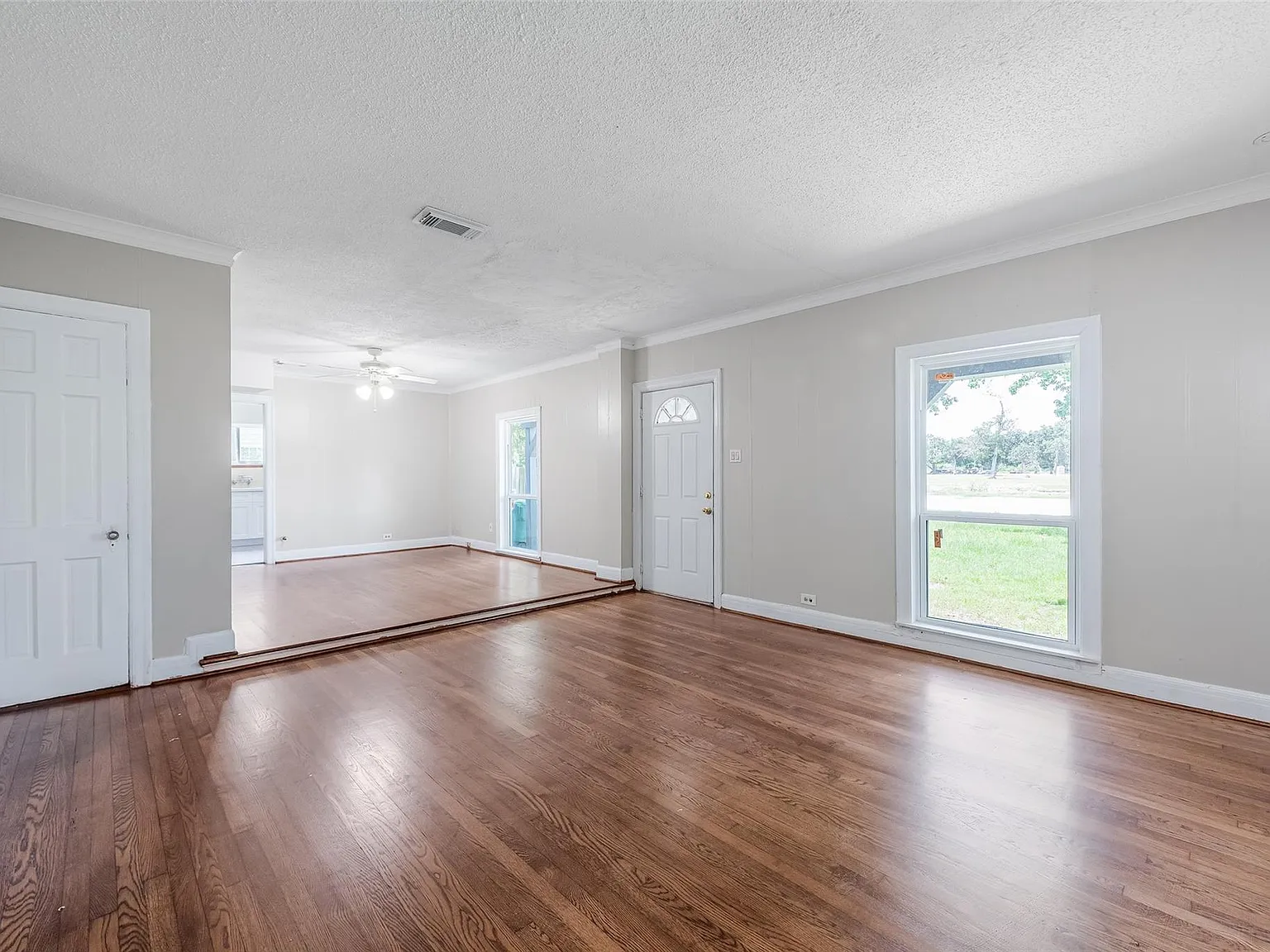 3 bed, 1.0 bath, 1532 sqft, $1,600 — Photo 4