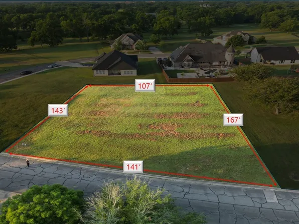 1204 Ranch Dr, Bonham, TX 75418