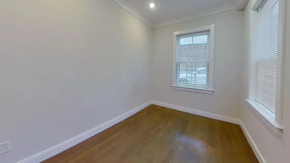 3 bed, 2.5 bath, 1500 sqft, $4,750 — Photo 4