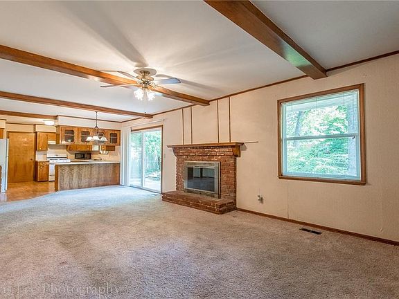 4th image of 505 W Hawthorn St