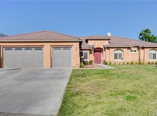 35390 Dry Creek Rd, Yucaipa, CA 92399