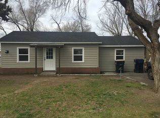 157 SE Jackson St, Redmond, OR 97756