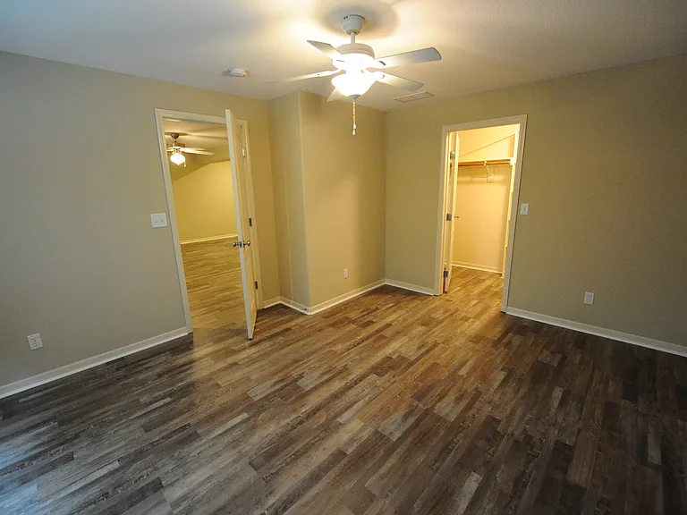 3204 NW 67th Ct — Photo 15