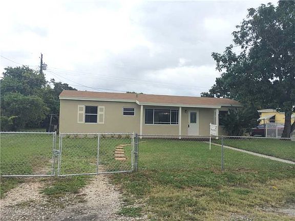3rd image of 15731 NW 28th Ct