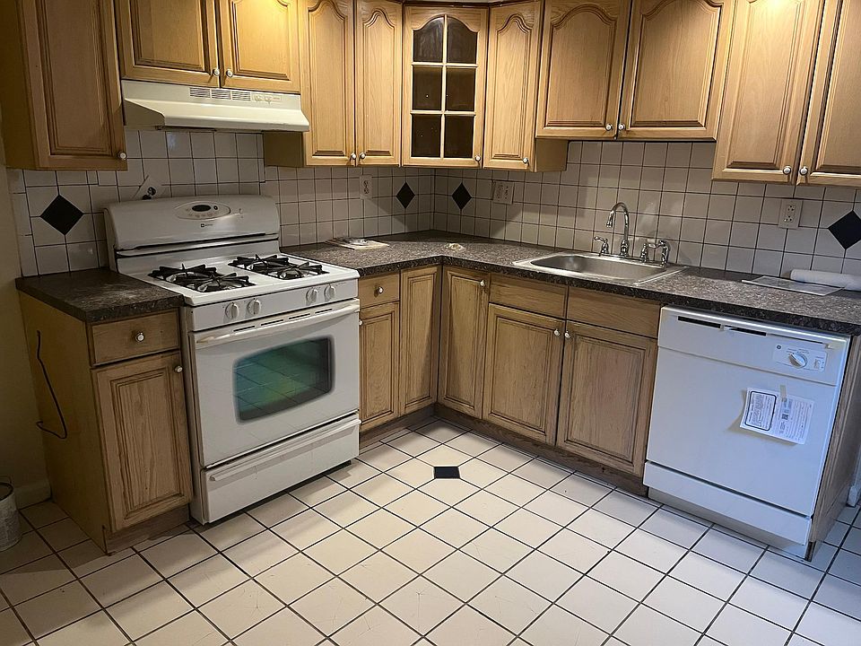 1st image of 660 N 33rd St Floor 2