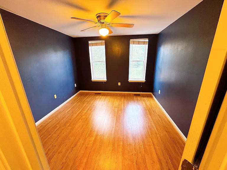 2503 Eastern Ave — Photo 19