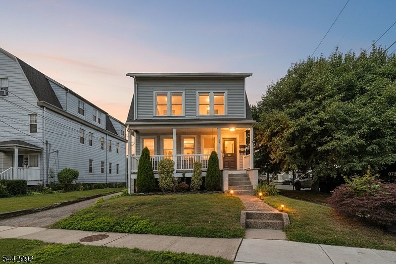 1st image of 196 Broughton Ave