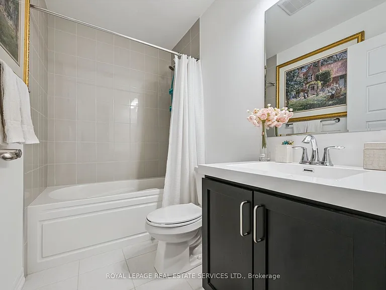 78 Huguenot Rd — Photo 31