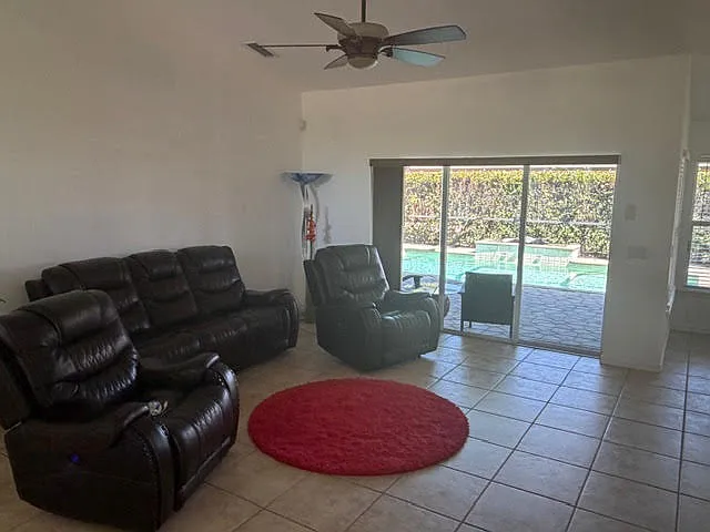 2503 SE 20th Pl — Photo 4