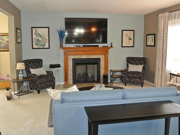5th image of 321 Brittany Ct