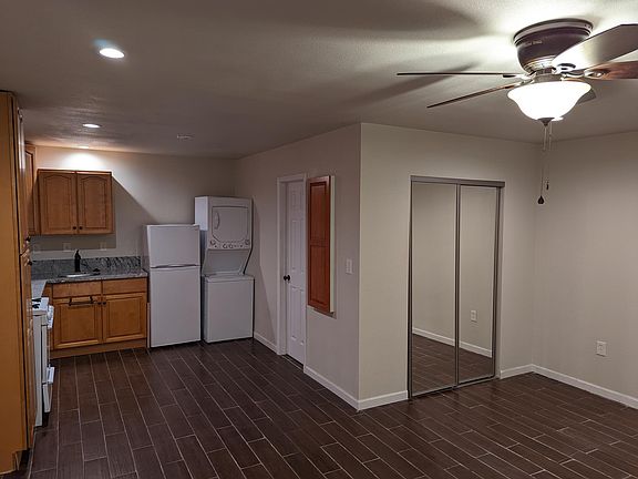 2nd image of 1134 Taylor St
