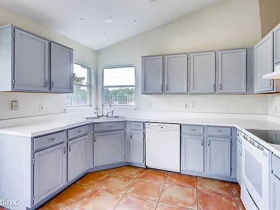 2nd image of 11152 Sylvan Pond Cir
