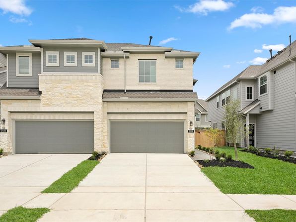 21118 Medina River Dr