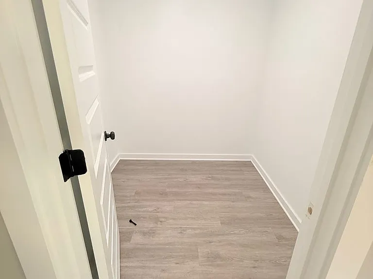 785 Whitehall Rd — Photo 14