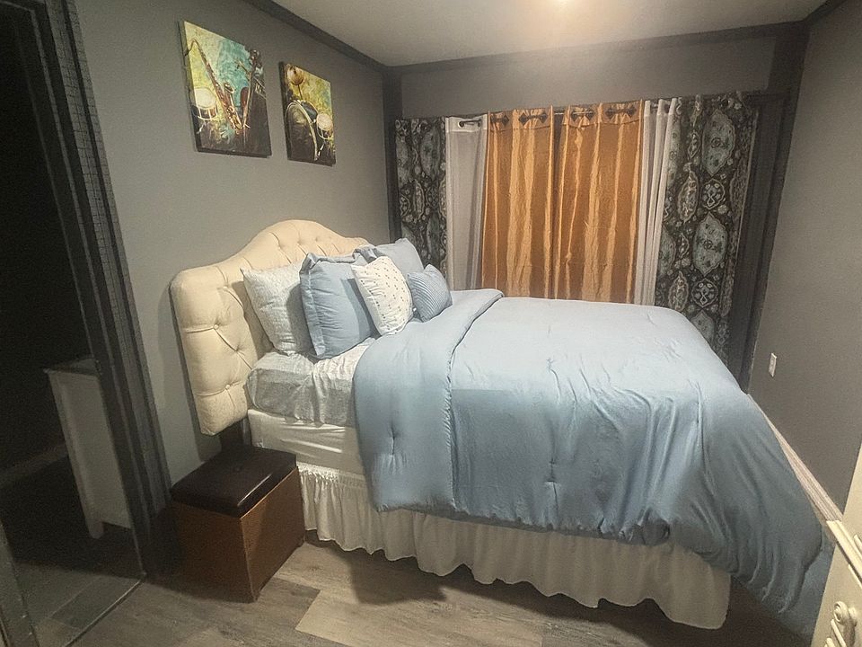 1st image of 428 Linden Ln