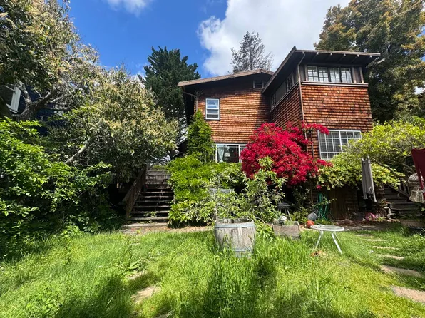 2836 Derby St, Berkeley, CA 94705