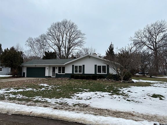 3rd image of 1202 Pasadena Dr