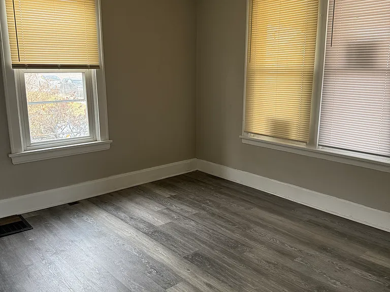 6623 Coleridge Ave — Photo 4