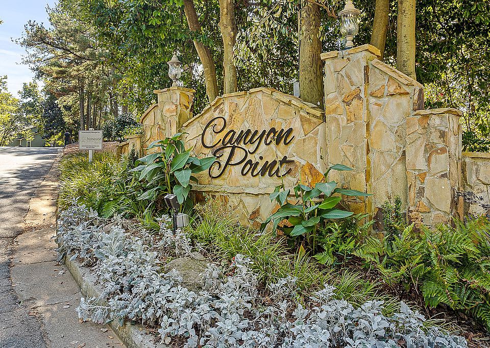 1st image of 1019 Canyon Point Cir