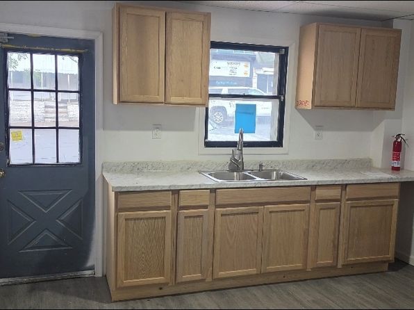 236 S Oak St #4