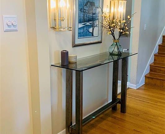 4th image of 714 Garrett Dr