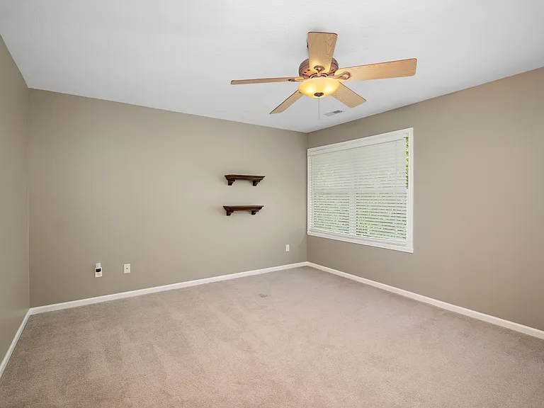 1101 Stonecreek Dr — Photo 27