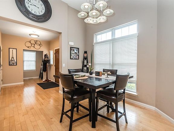 Breakfast Room