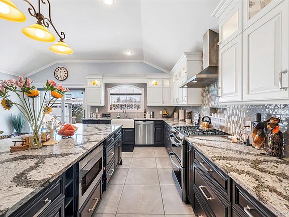 5th image of 19 Radburn Drive