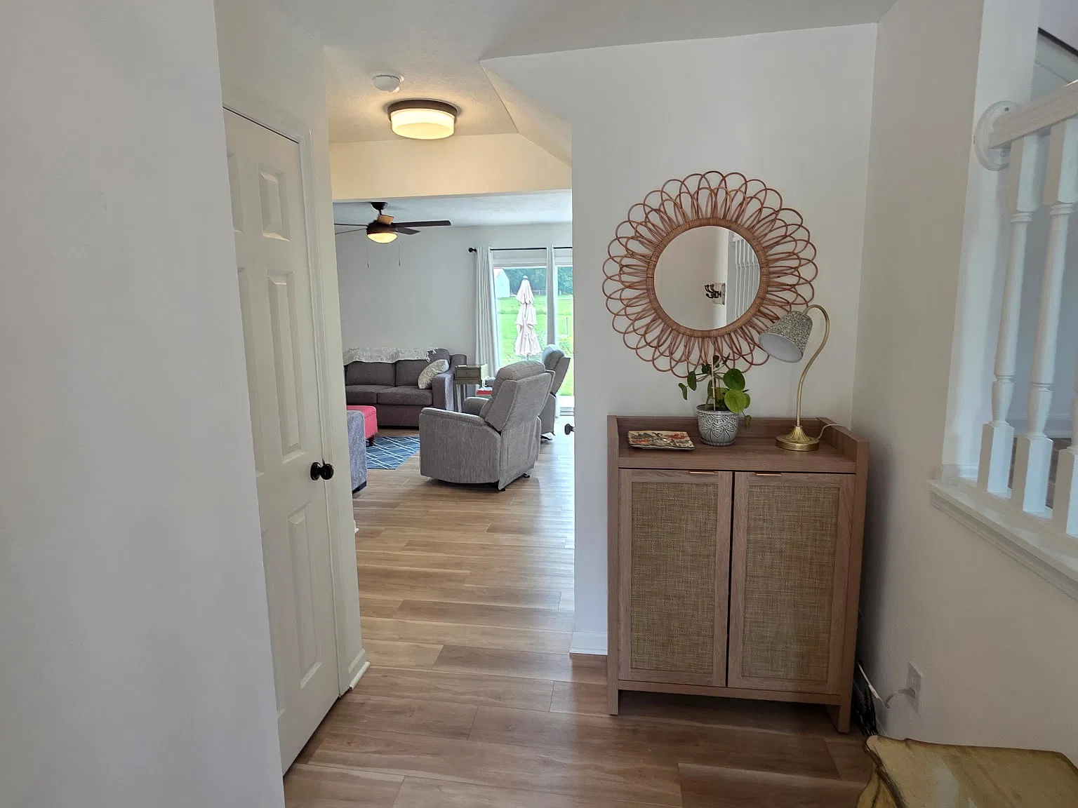 3 bed, 2.5 bath, 1310 sqft, $2,200 — Photo 4