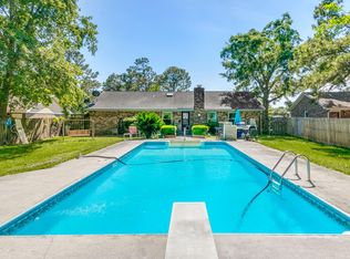 609 Longleaf Rd, Summerville, SC 29486