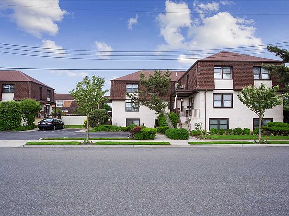 3rd image of 116 Albany Blvd APT 2B