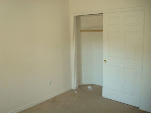 4th image of 48 W Calle Priscal
