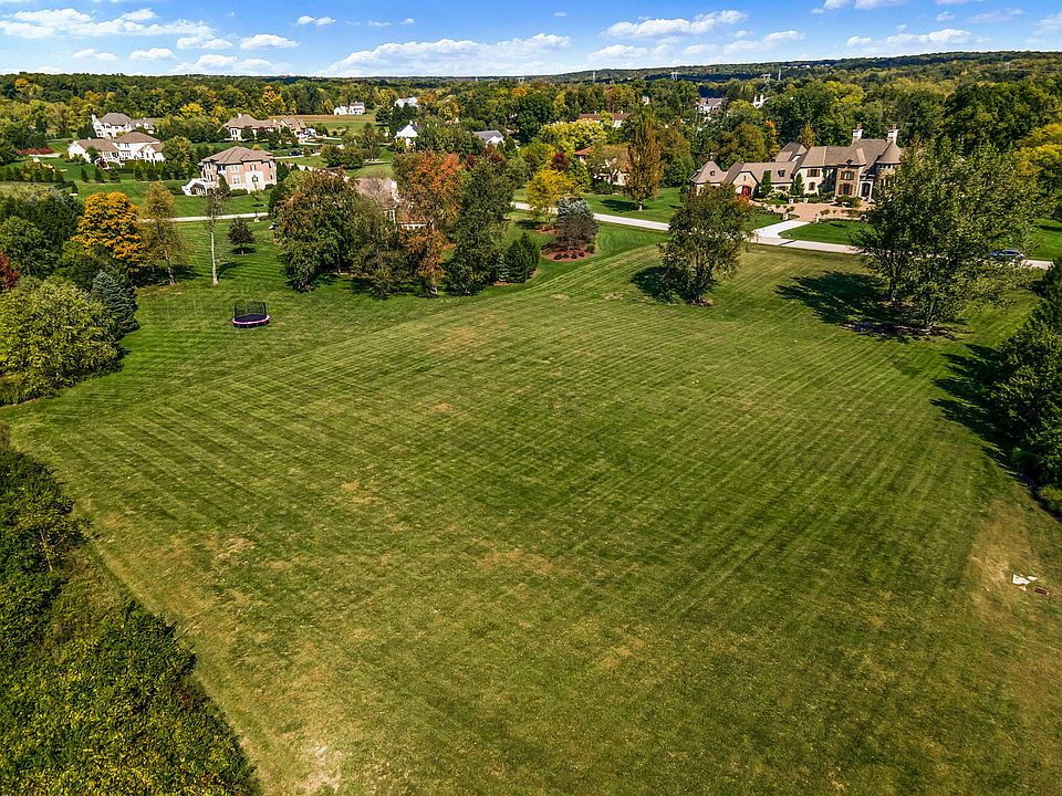 2nd image of 1607 Woodland Hall Dr