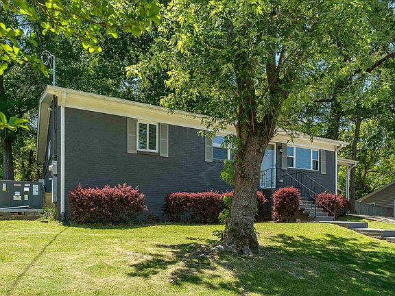 3rd image of 117 Venetian Way